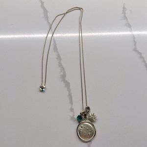 Pretty Kendra Scott gold necklace 15 inches long